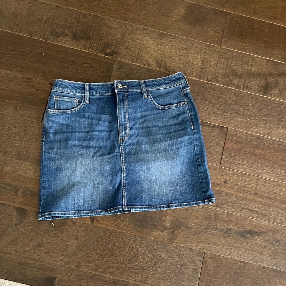 Perfect denim mini skirt